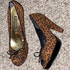 Beverly Feldman sexy block suede heels